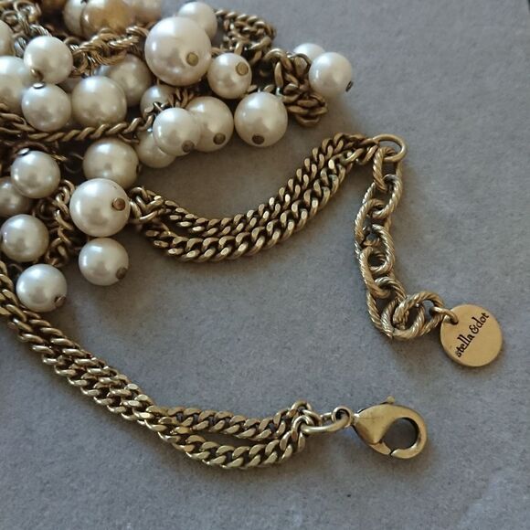 Stella & Dot Acrylic Pearls necklace - Picture 5 of 8